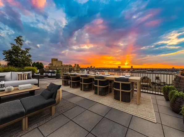 2505 Broadway image 8 of 10