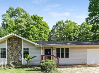 6550 Chickasaw Dr, Douglasville, GA 30135
