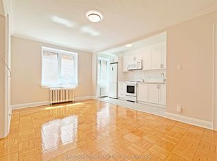 396 Avenue Rd #319, Toronto, ON M4V 2H5