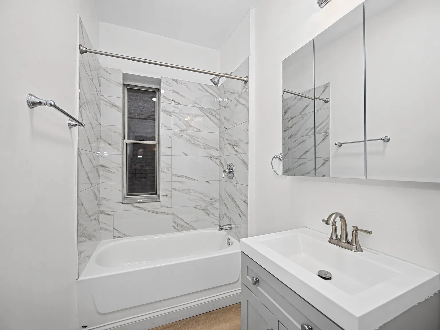 4 bed, 1650 sqft, $3,495 — Photo 4