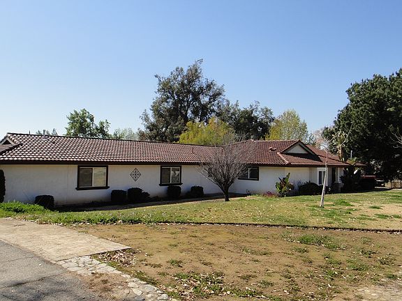2nd image of 9249 Garden St