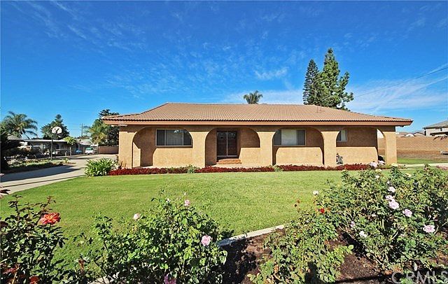 Unique property on 1.24 acres!
