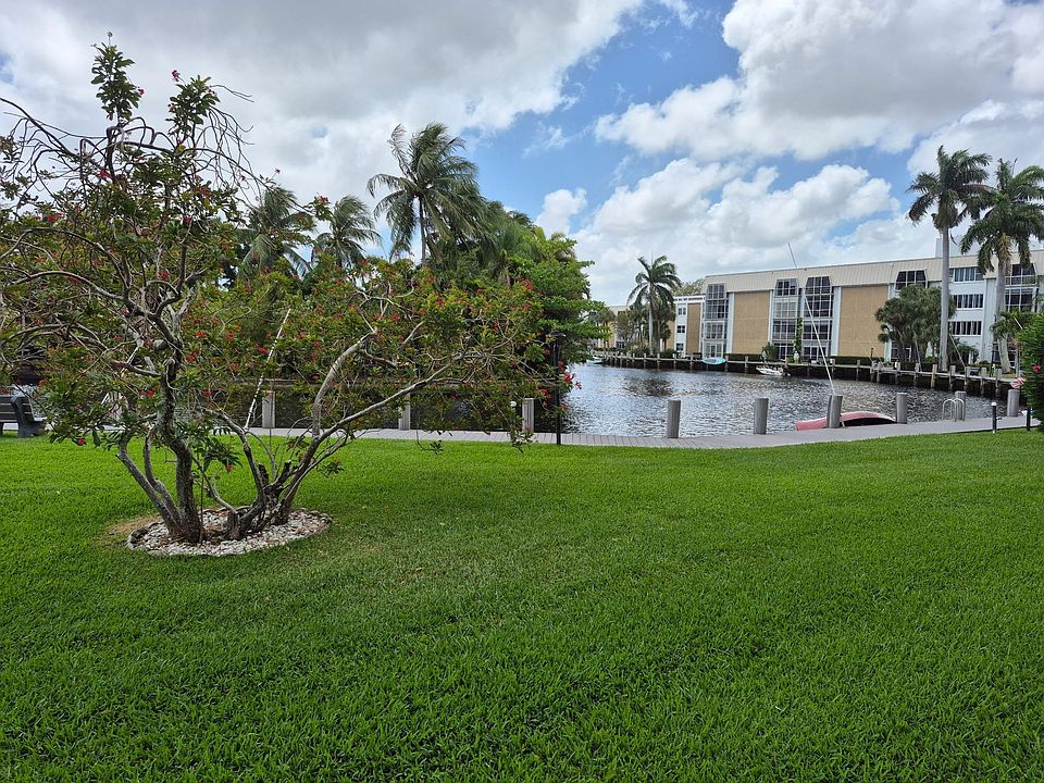 1st image of 3010 NE 16 Avenue #102