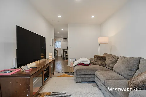 6203 N Glenwood Ave #3 Photo 1