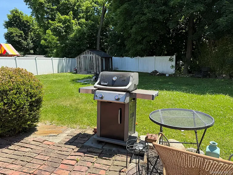 14 Allen Ln — Photo 24
