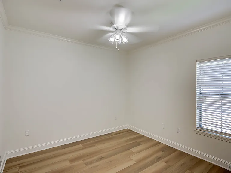 525 Chinquipin Dr — Photo 22