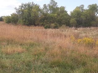 2 S Metcalf Rd, Louisburg, KS 66053