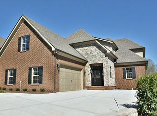 2518 Brooke Willow Blvd, Knoxville, TN 37932