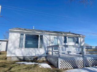 28086 Stony Point Rd, Cape Vincent, NY 13618