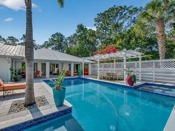 3331 3rd Ave NW, Naples, FL 34120