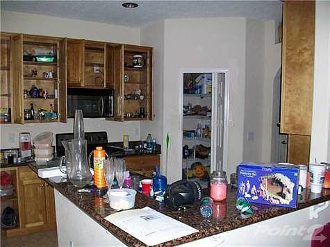 5th image of 3220 Lois Ct