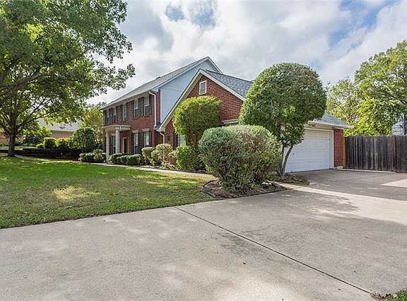 2nd image of 1001 Nottingham Dr