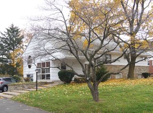 2240 Pennington Rd, Ewing, NJ 08638