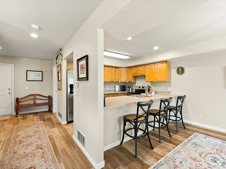 951 Euclid Ave #1 — Photo 12