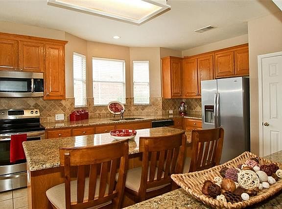 5th image of 6313 Hilltop Dr