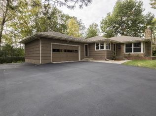 17015 Sherwood Rd, Minnetonka, MN 55345