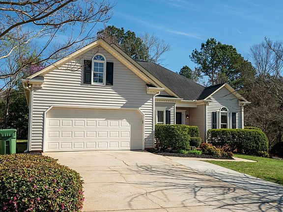 2nd image of 305 Wild Rice Dr