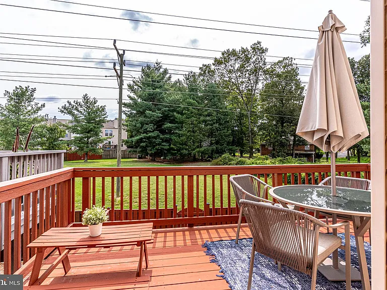 6241 Abbottsbury Row — Photo 45