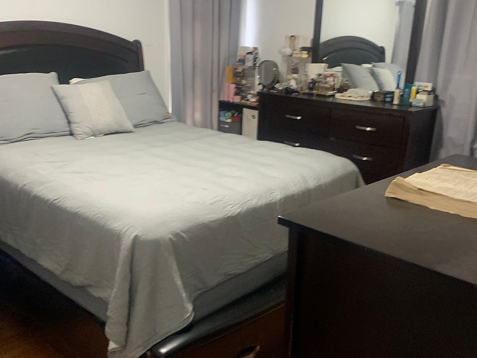 1st image of 11115 144th St #1