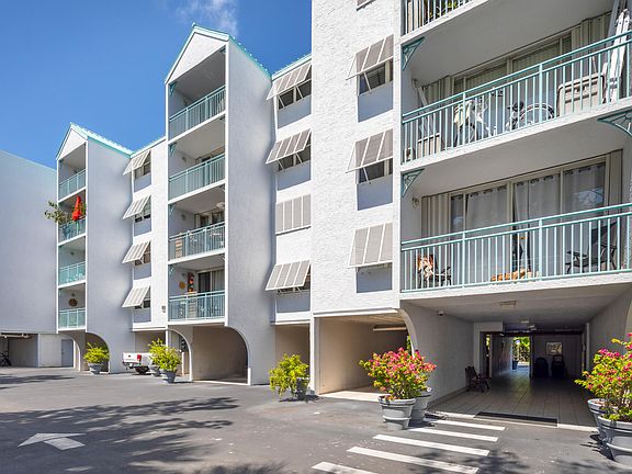 2nd image of 3655 Seaside Dr APT 324