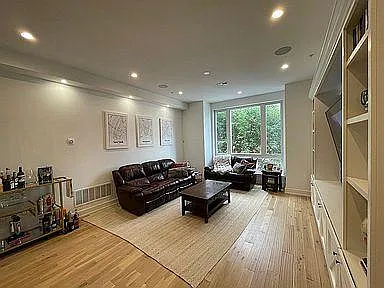 1544 S 20th St — Photo 13