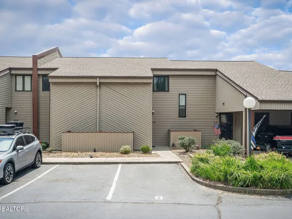 29 Lakeshore Ter Unit 8, Crossville, TN 38558