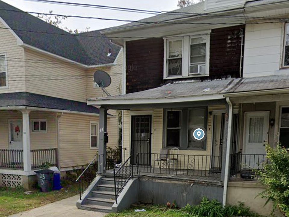 1st image of 123 Chestnut Ave #B