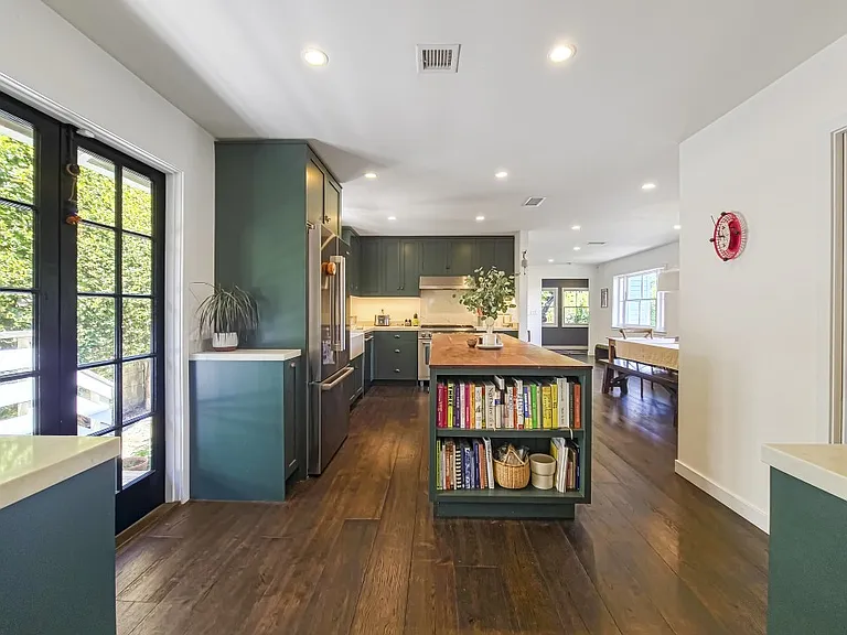 1616 Cerro Gordo St — Photo 29