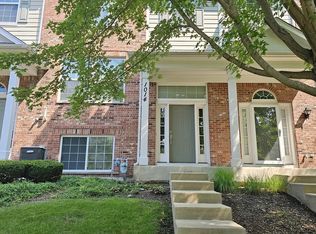 1014 Reserve Dr, Elgin, IL 60124