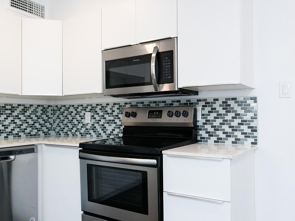 1st image of 4320 N 27th St #74gp00mun