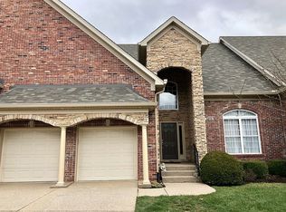 3219 Ridge Brook Cir, Louisville, KY 40245