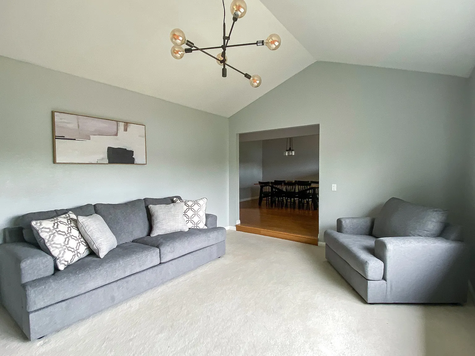 5082 Dupont Dr — Photo 3