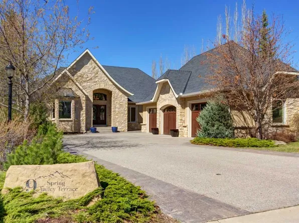 9 E Spring Valley Ter SW, Calgary, AB T3H 4V2