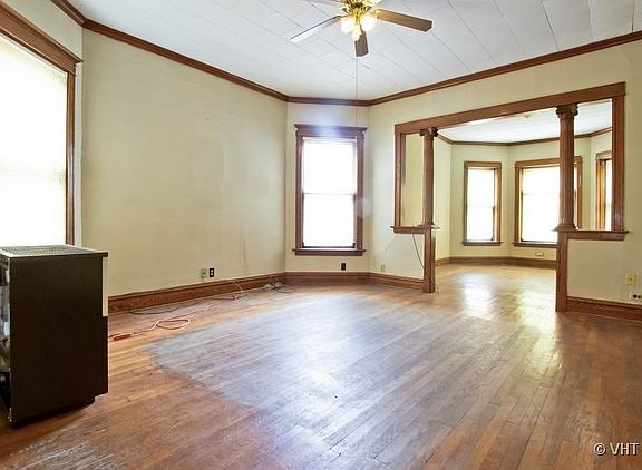 5th image of 2427 N St Louis Ave