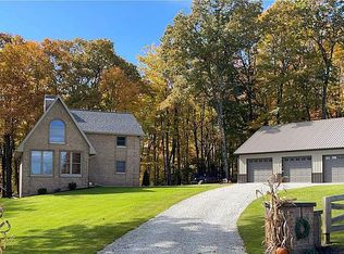 107 Grove Ave, Somerset, PA 15501