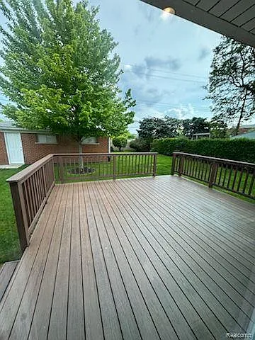 36411 Roycroft St — Photo 4