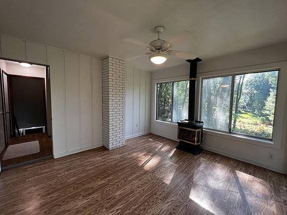 5th image of 1185 Kinney Ave SW