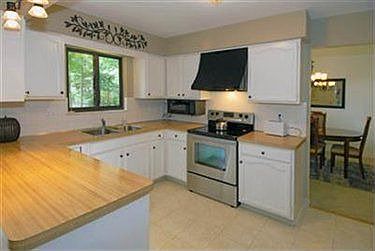 3rd image of 2160 Berkeley Dr