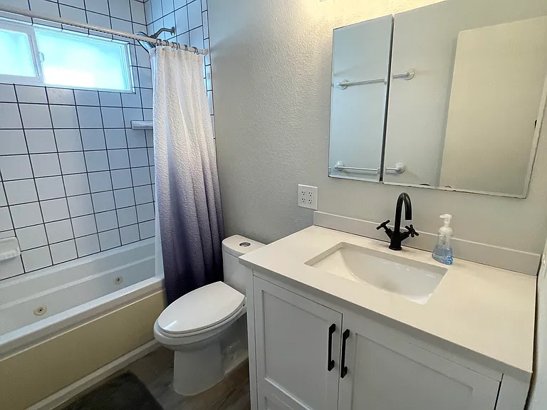 1360 Seacoast Dr #A — Photo 9