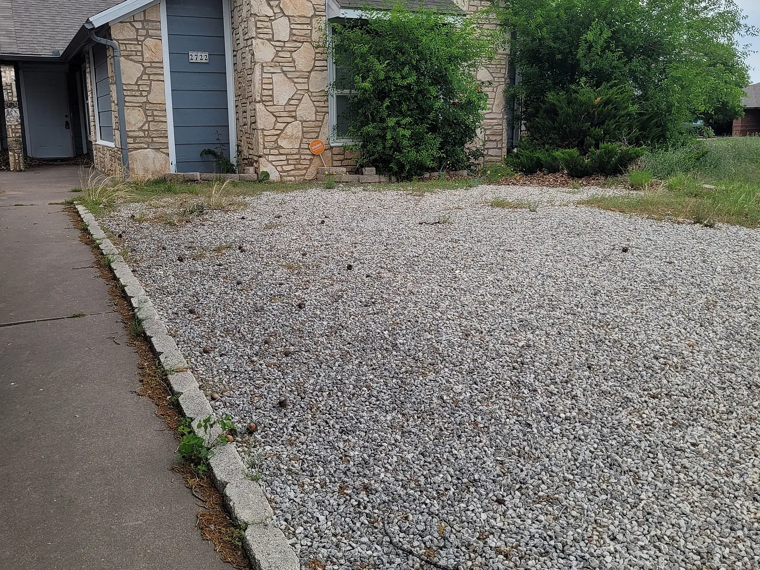 3 bed, 1356 sqft, $1,595 — Photo 2