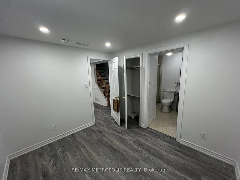 570 Springview Dr #BASEMENT — Photo 13