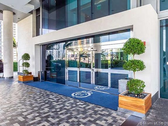 3rd image of 17475 Collins Ave Unit 1503