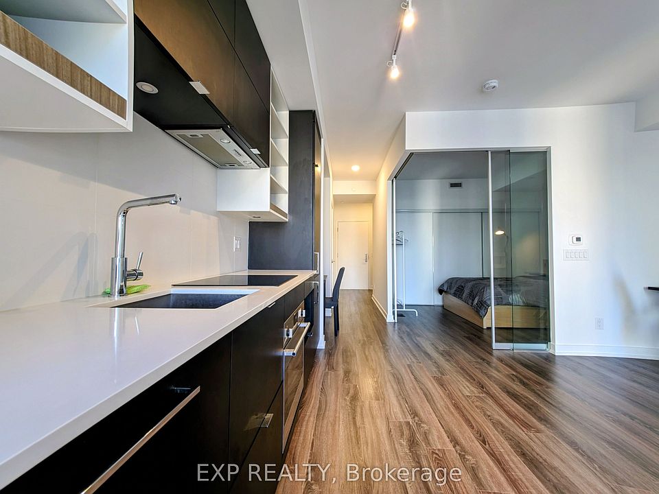 1st image of 20 Edward St #1821