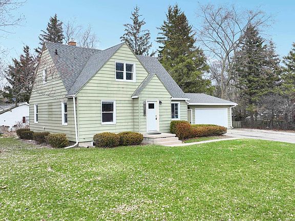 3rd image of 1524 Ridge Rd