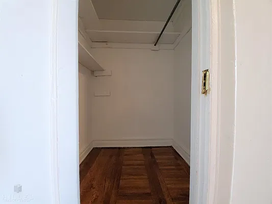 Rented by Hillel Realty Group | media 8