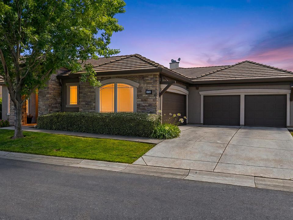 1st image of 751 Hawkcrest Cir