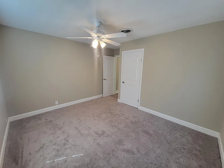 1504 Bowie Dr — Photo 6