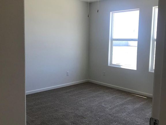 5th image of 121 E Dove Ave #81