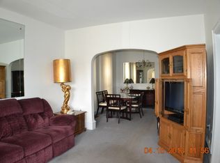 1235 W 32nd St, Chicago, IL 60608