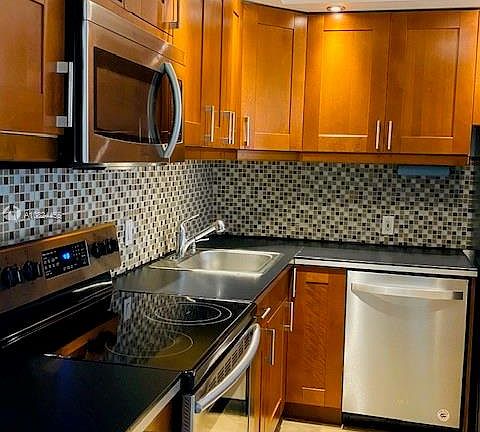 5th image of 3475 N Country Club Dr APT 207